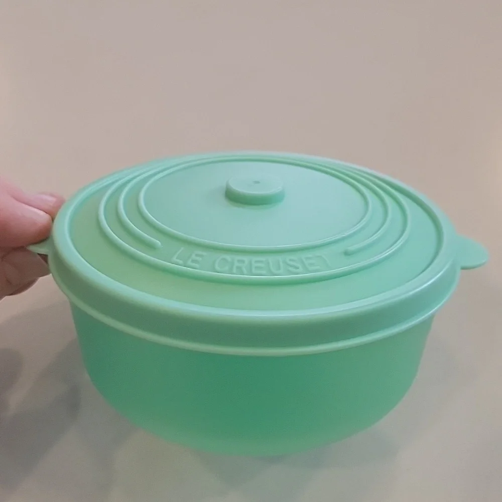 Le Creuset Cool Mint Tupperware Storage Container